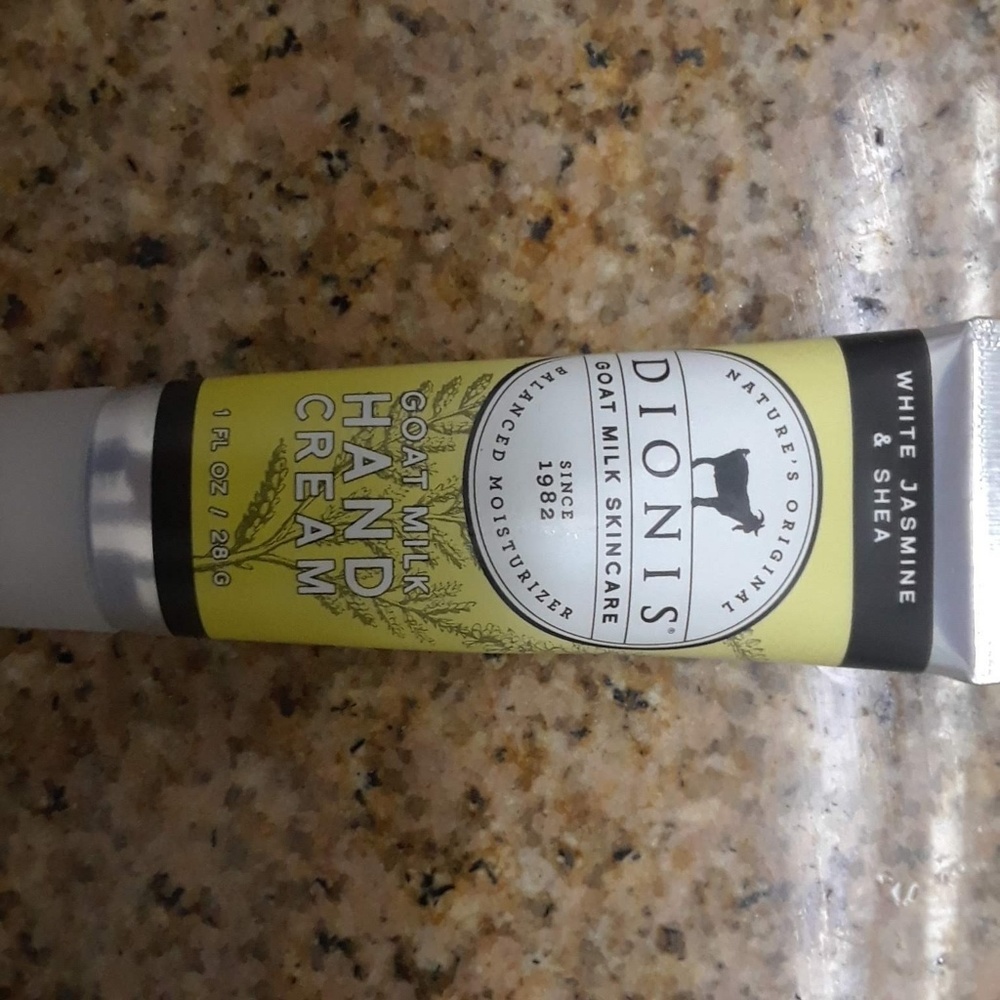 DIONIS Goat Milk SkinCream.